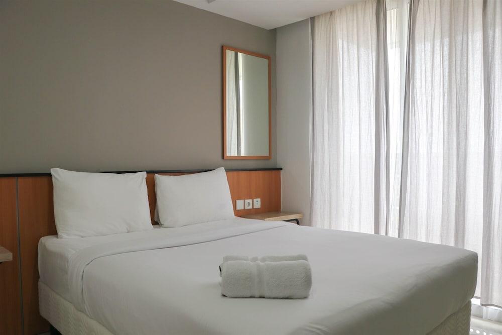 Fancy And Nice Studio Room At West Vista Apartment Room Type - Standard Studio