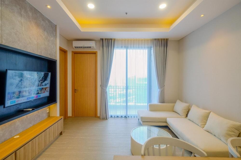 Serene And Nice 2Br At Samara Suites Apartment - Tap to explore photos