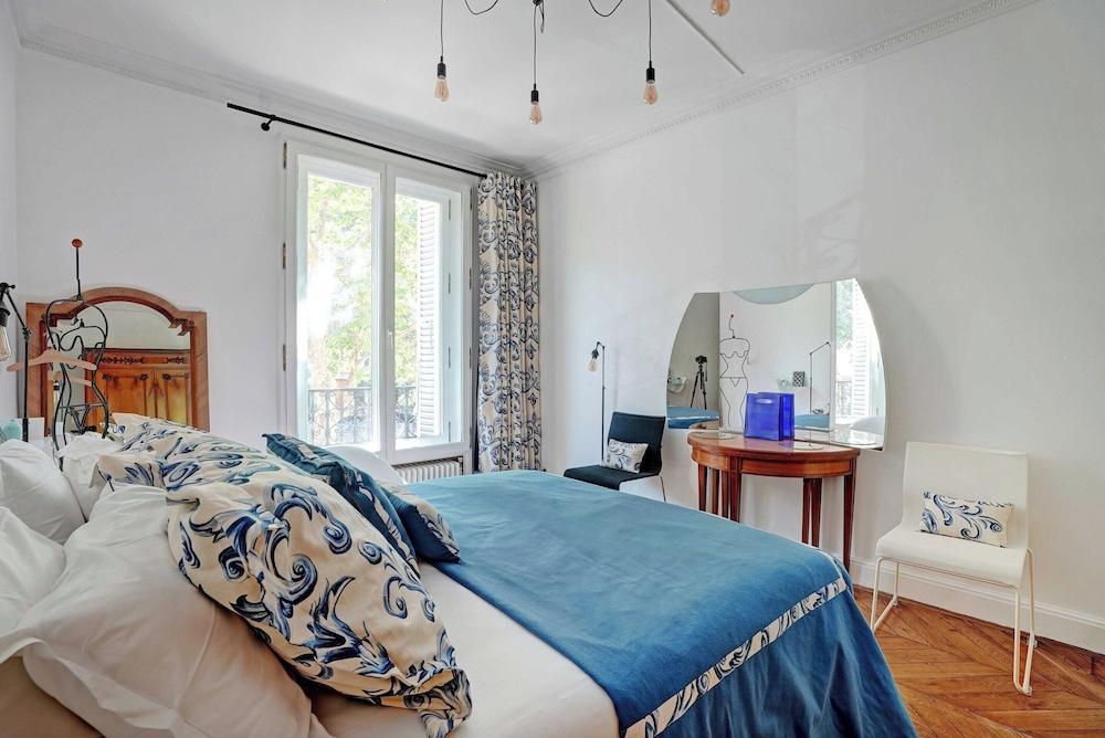 Charming Apartment - 4BR -10p- Madeleine - Tap to explore photos
