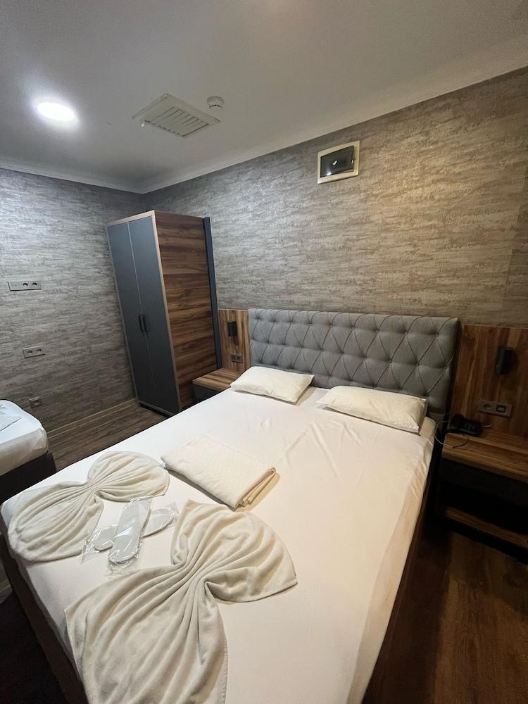 La Vie Suit Hotel Room Type - Family Suite