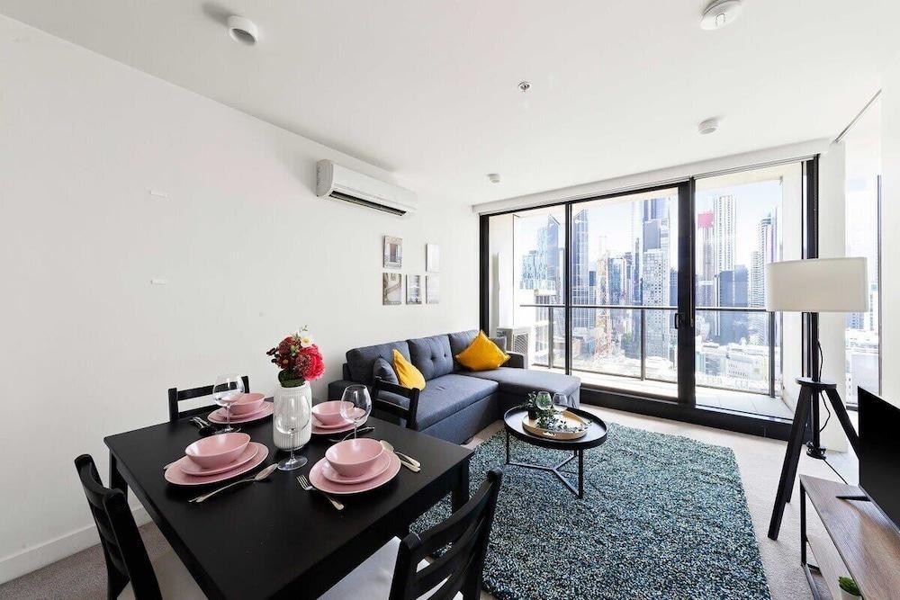A Comfy 2BR Apt Near Melbourne Central, City Views - Tap to explore photos