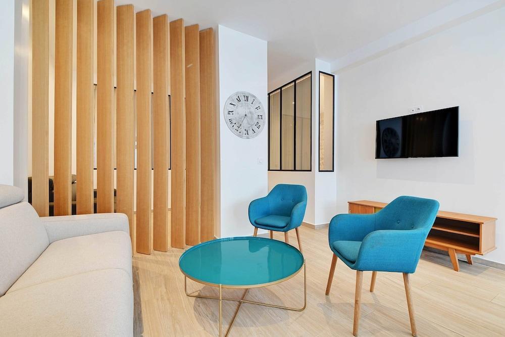 Wonderful Apartment - 2BR 8P - Aligre - Tap to explore photos