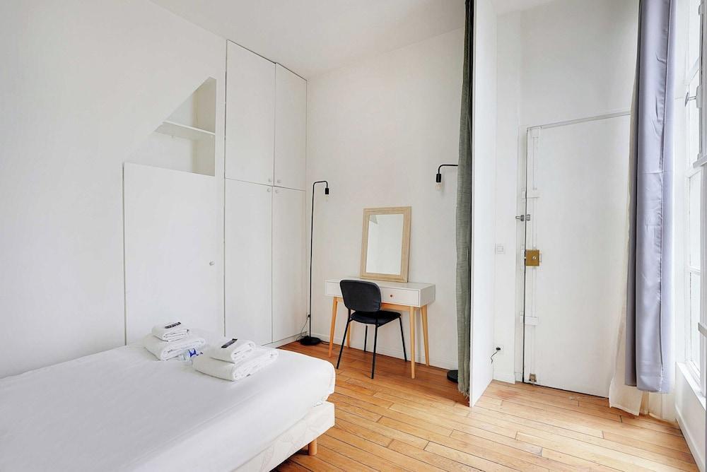 Welcoming Apartment - 1br/2p - Arts et Metiers - Tap to explore photos
