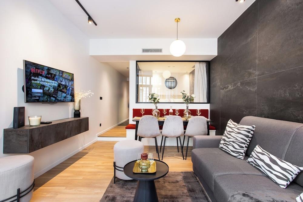 Chic Apartment - 2br/6p - Val-de-grace - Tap to explore photos