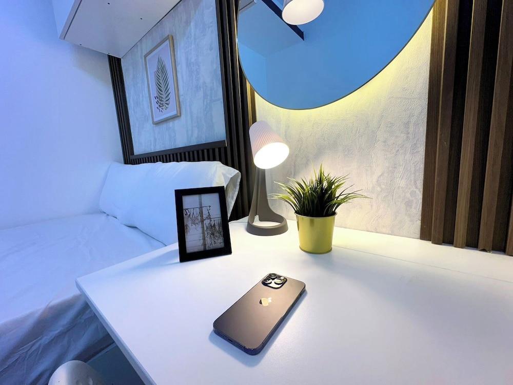 Urban Oasis Partition Room in Al Barsha1 - Tap to explore photos