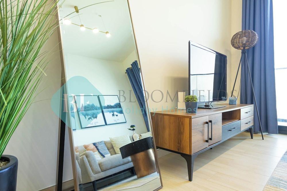 Bloomfield Stylish1BR Binghatti Heights - Tap to explore photos