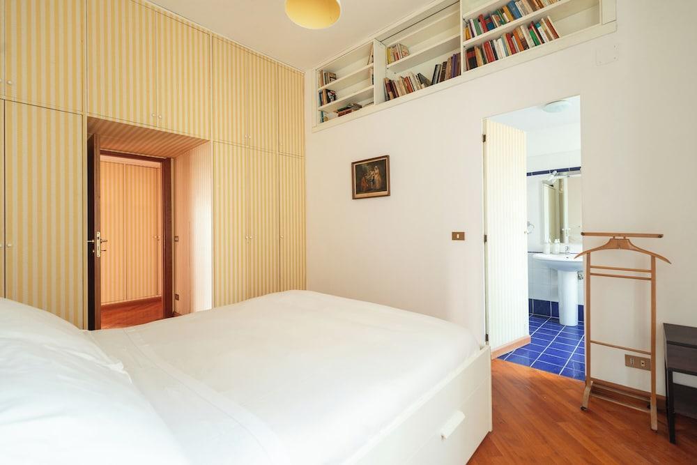Esquilino Lightsome Apartment - Tap to explore photos