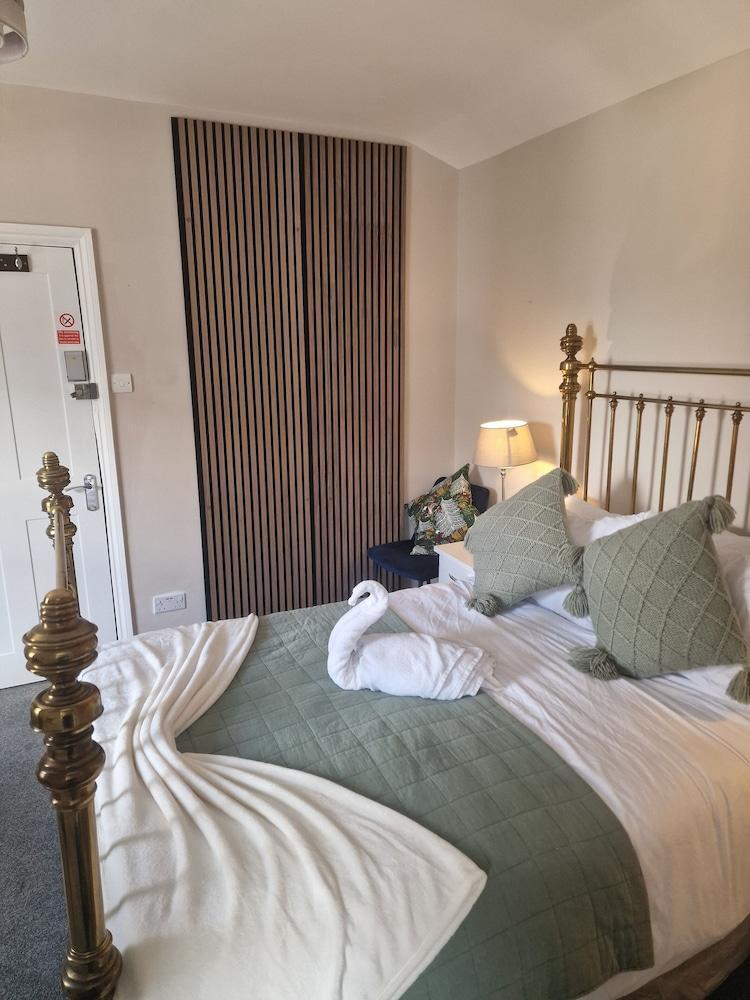The Bean Apartment Room Type - Luxury Double Room, City View