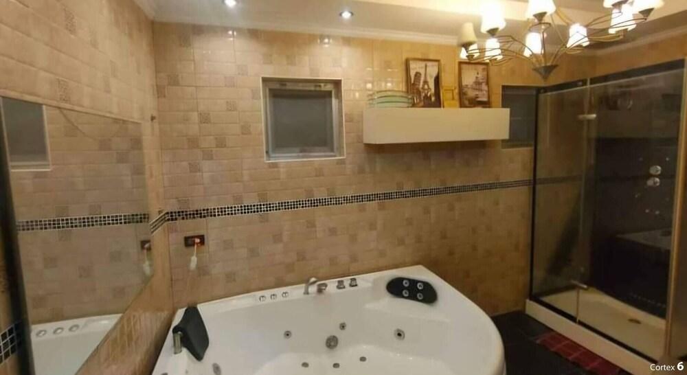 Pattaya Pool Villa 3 Bedrooms Room Type - House, 3 Bedrooms, Accessible, Smoking