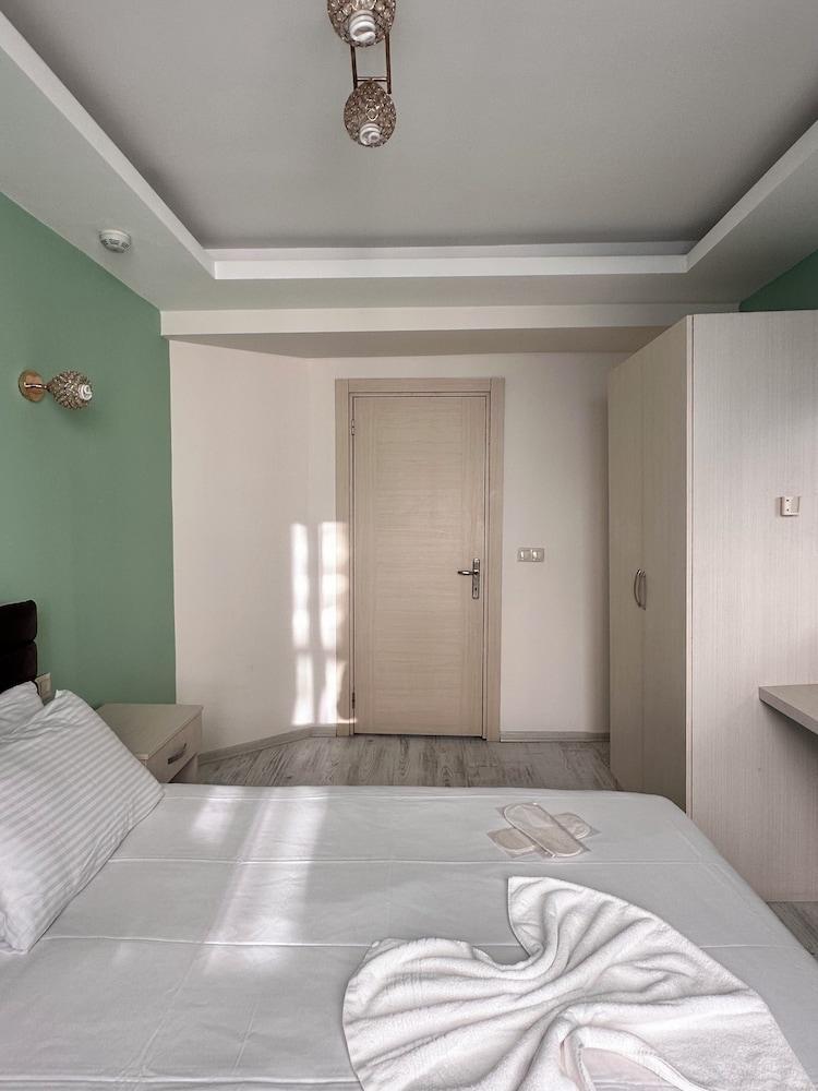 Taksim cozy apartments - Tap to explore photos