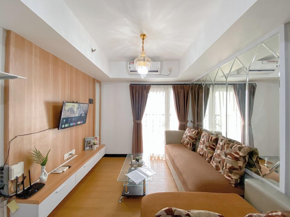Comfy and Elegant 2BR The Wave Kuningan Apartment - Tap to explore photos