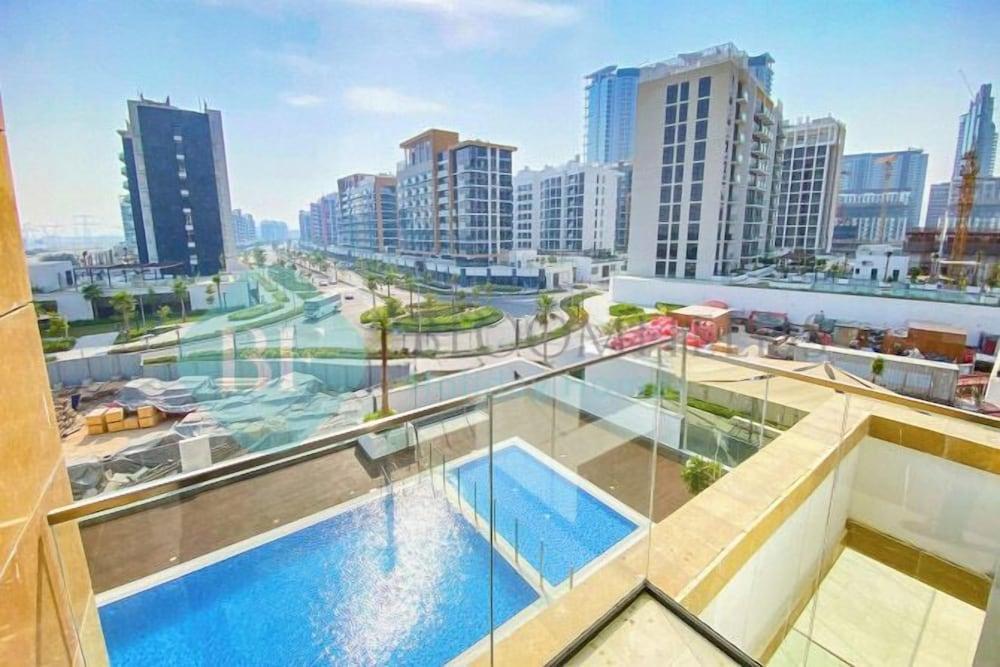 Bloomfields Grandeur 2BR In Azizi - Tap to explore photos