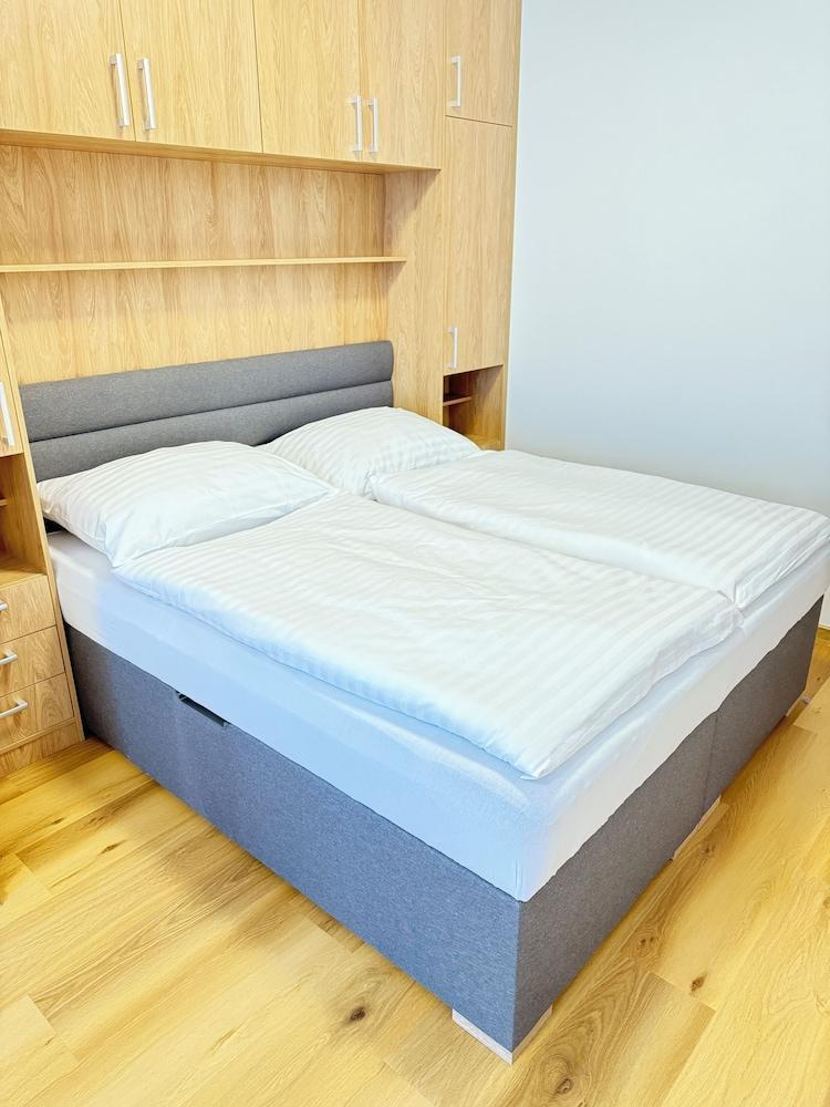 Parkside Apartments Prague Room Type - Deluxe Apartment Parkside Apartments Prague Room Type - Deluxe Apartment