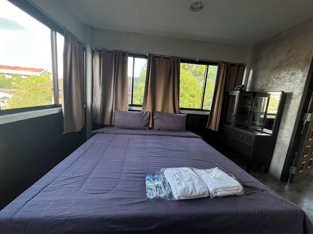 BNK89 Hostel Room Type - Double Room