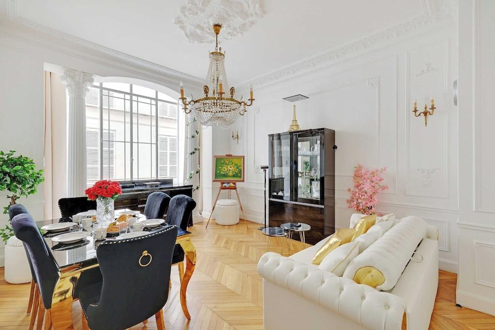 Luxury 2bdr/6p Apartment - Arc de Triomphe Room Type - Apartment