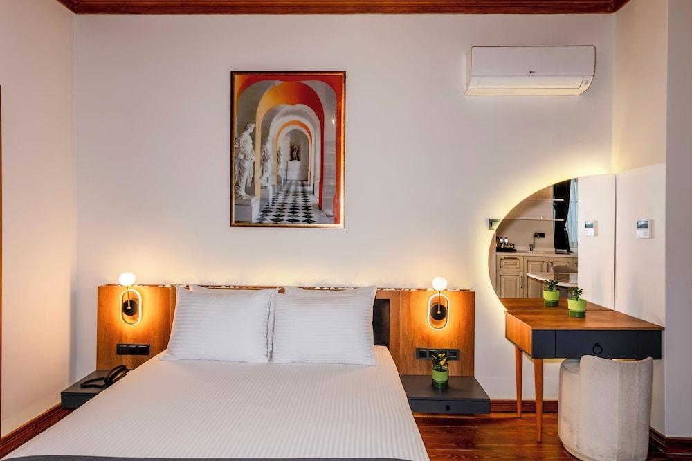 Elmira Pera Hotel & - Special Class - Tap to explore photos