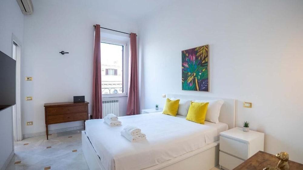 Colonna Guest House Room Type - Superior Double Room