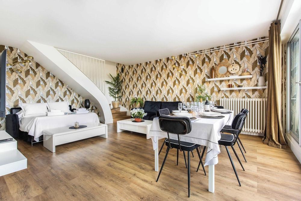 Charming Duplex - 1br/4p - Eiffel Tower View - Tap to explore photos