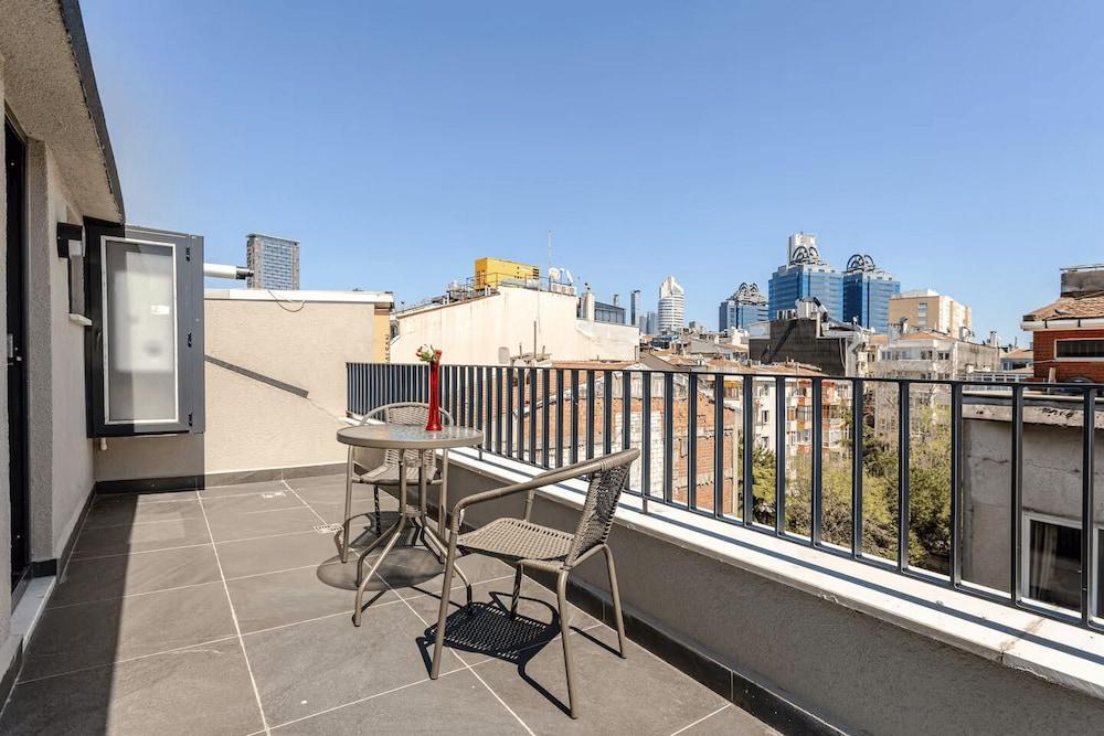 Chido Residence Room Type - Panoramic Apartment, Balcony, City View Chido Residence Room Type - Panoramic Apartment, Balcony, City View
