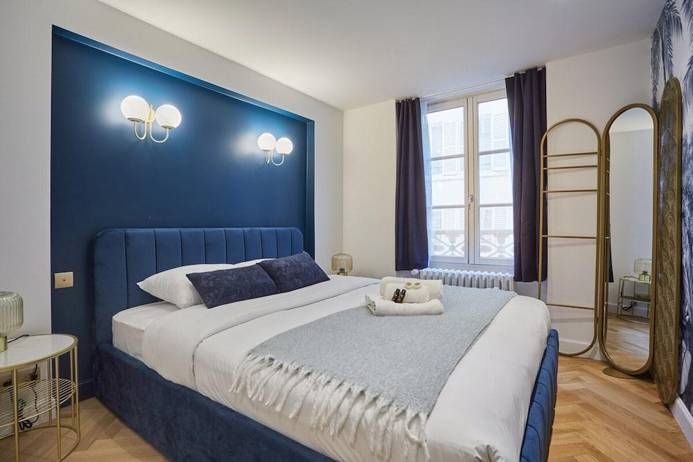 Sublim & New Aparment Saint Germain des Pres - Tap to explore photos