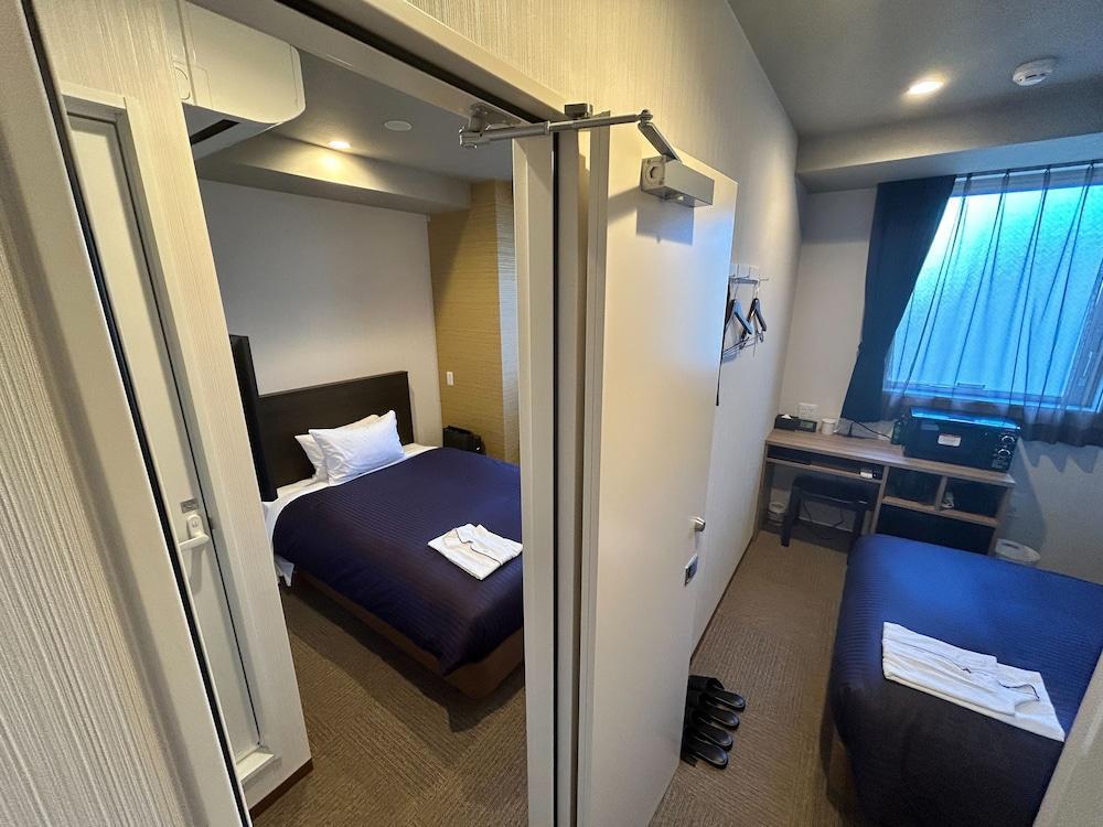 HOTEL LiVEMAX Mita Ekimae Room Type - Connecting Single Rooms, Non Smoking