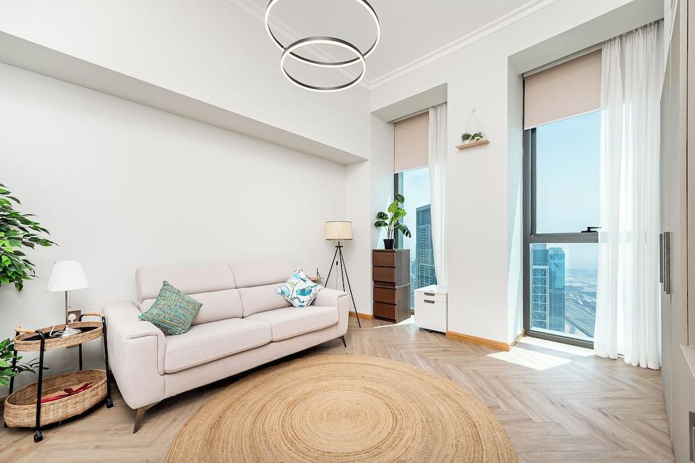 4BR High-Rise Burj & Fountain View - Tap to explore photos
