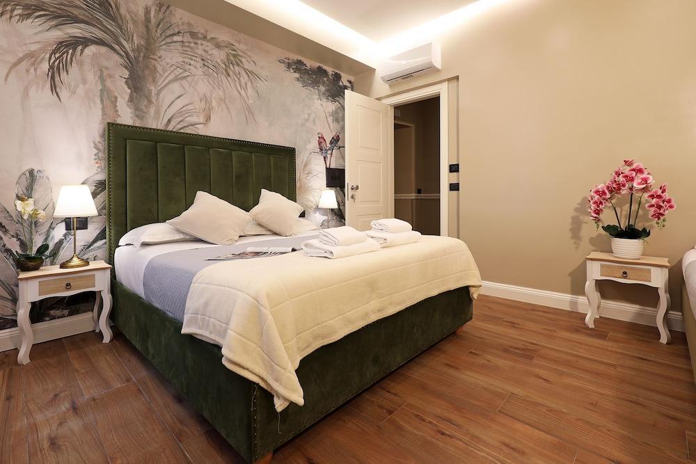 Vatican Cozy Suites Room Type - Deluxe Room