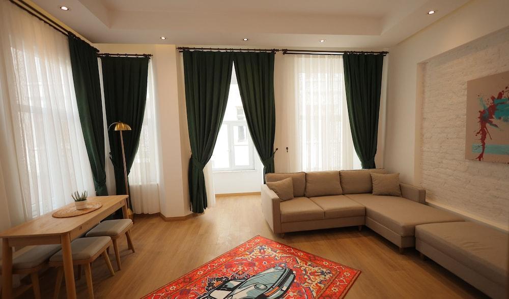 Essa Pera Hotel Room Type - Superior Room, Balcony, City View