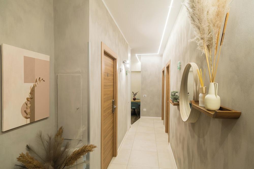 Lilla Eco House Vaticano - Tap to explore photos