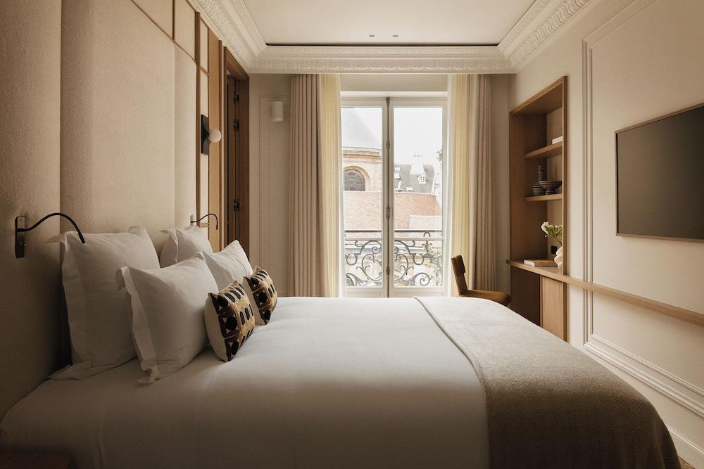 Highstay serviced apartments PYRAMIDES - Tap to explore photos