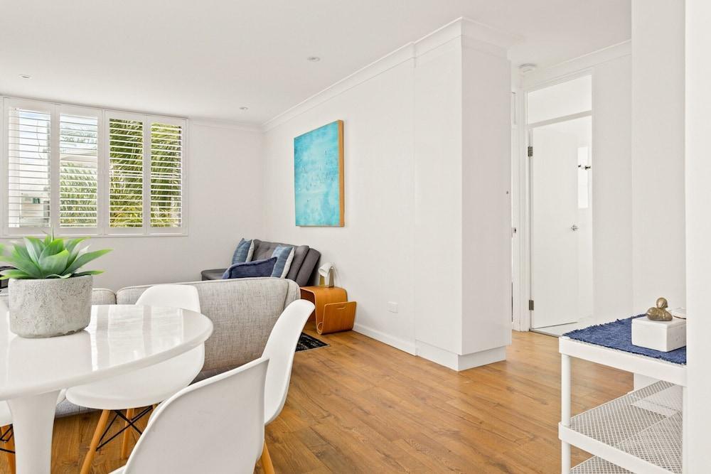 Coastal 2-bed Apartment Steps From Manly Beach - Tap to explore photos