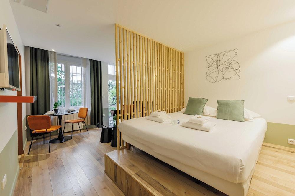 Charming Studio - 3P - Faubourg Saint-martin - Tap to explore photos