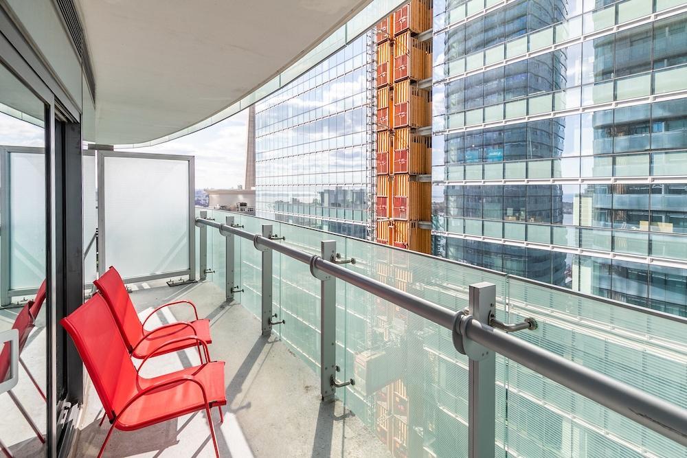 Gorgeous Downtown Apartments - Tap to explore photos