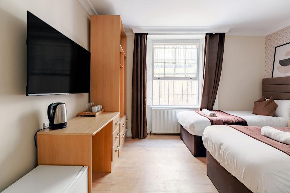 Mina Hotel Room Type - Triple Room, Ensuite