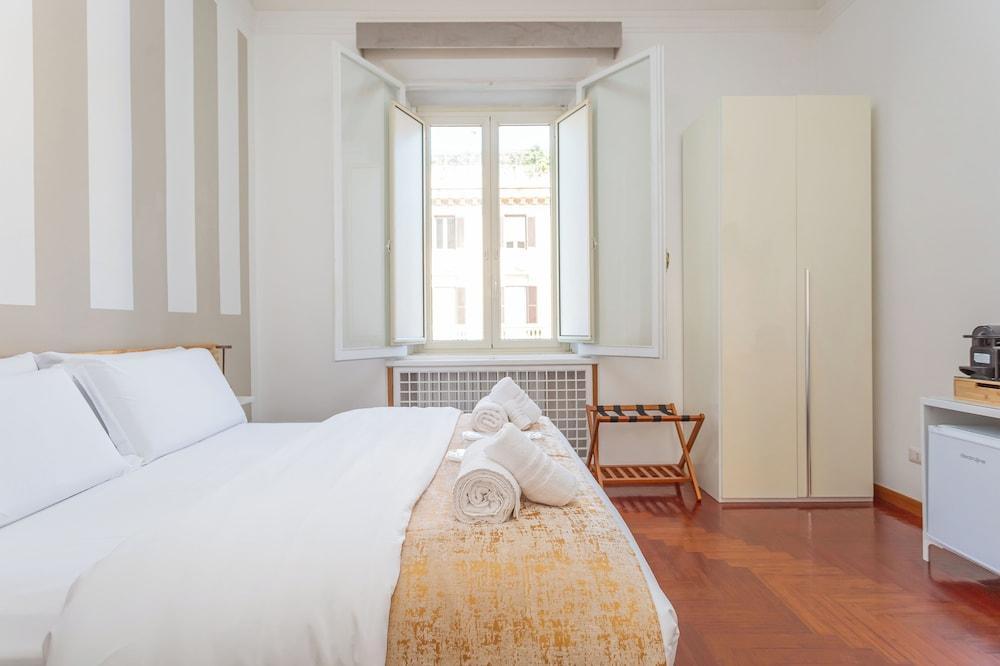 Dea Roma Room Type - Classic Double Room, City View
