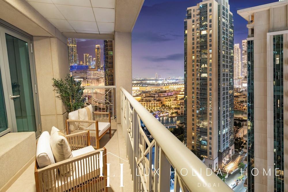LUX  Burj Khalifa Fountain View Suite 2