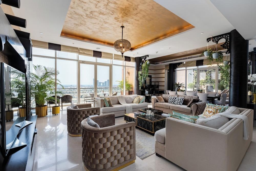 Tiara Residences - Mint Stay Room Type - Panoramic Penthouse, 4 Bedrooms, Harbor View Tiara Residences - Mint Stay Room Type - Panoramic Penthouse, 4 Bedrooms, Harbor View