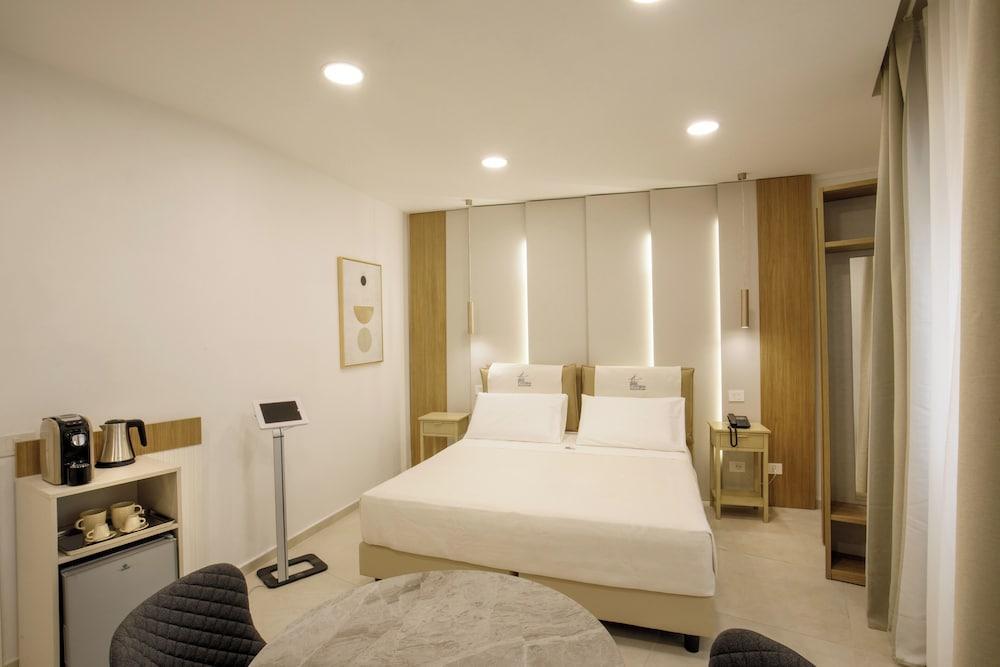 Cosmo Vatican Rooms Room Type - Standard Double Room, 1 King Bed