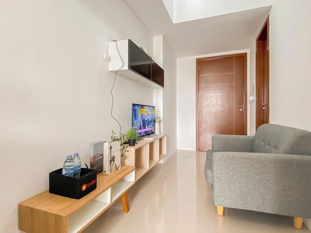 Basic Style And Compact 2Br Apartment At Vittoria Residence - Tap to explore photos