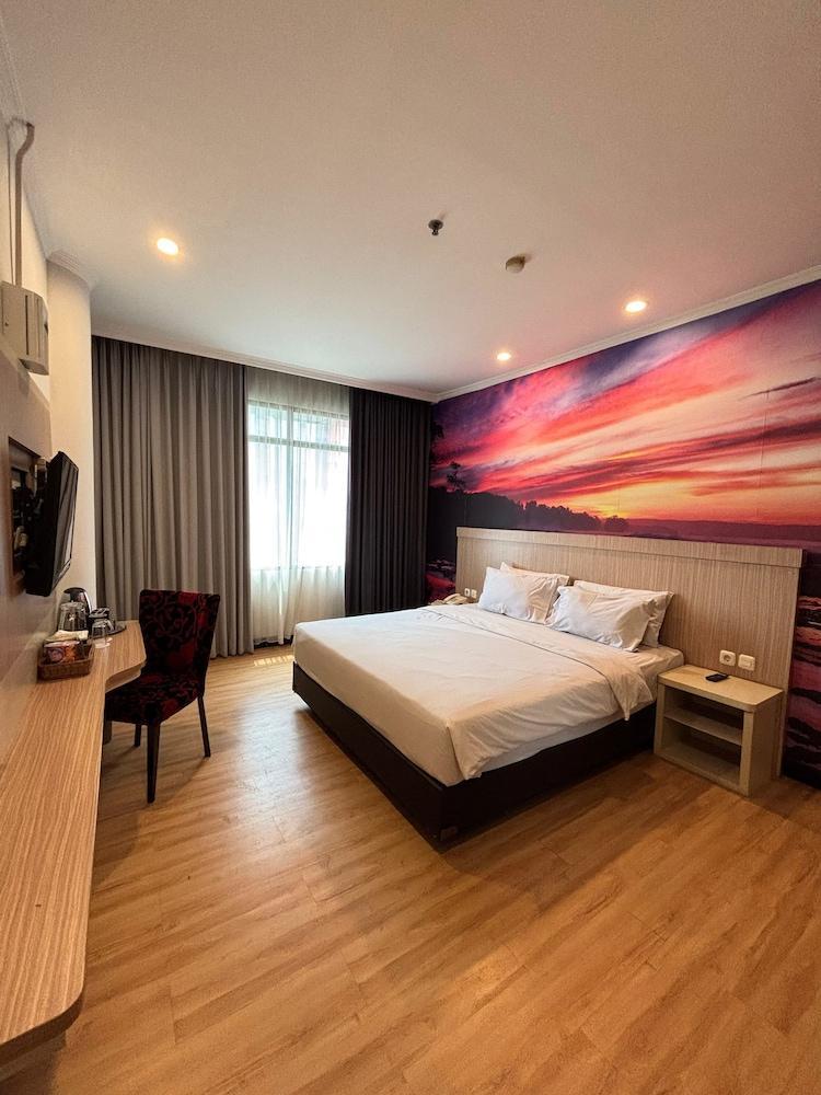 GiiA Sanno Hotel Pluit Jakarta Room Type - Executive Double Room, City View
