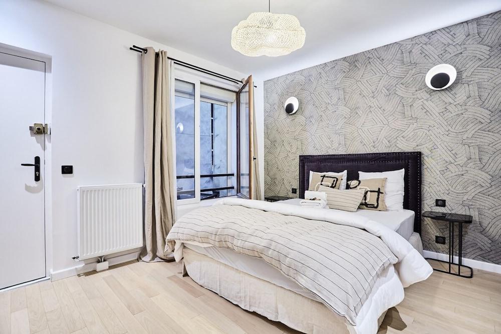 Superb New Studio in the Center of Paris/opera - Tap to explore photos