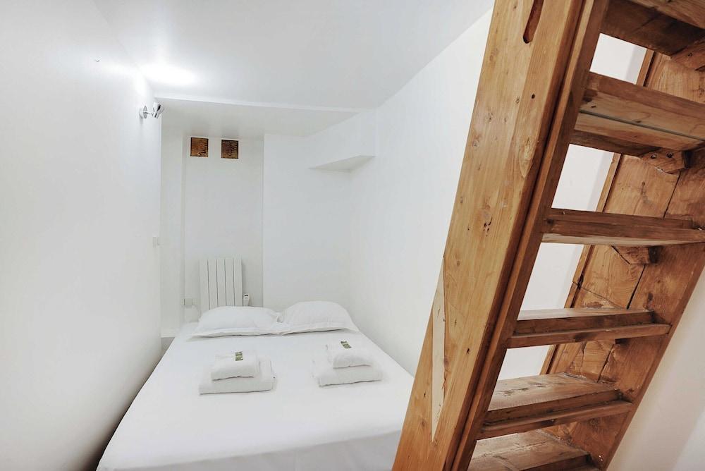 Intimate Apartment - 1br/2p - Saint-ambroise - Tap to explore photos