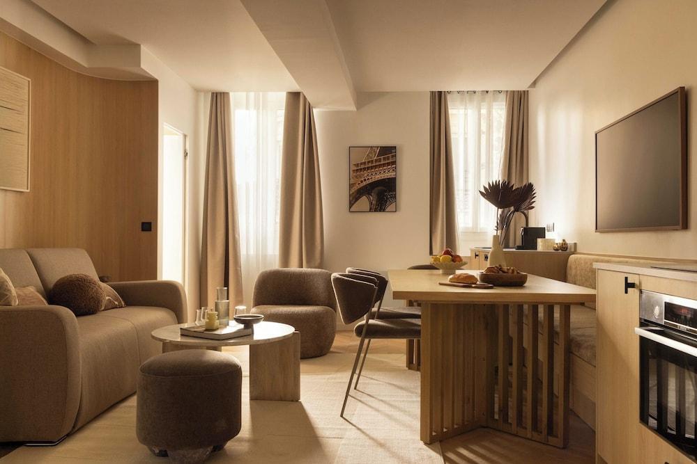 Cosy Apat With AC -3br- 8P- Canal Saint-martin - Tap to explore photos