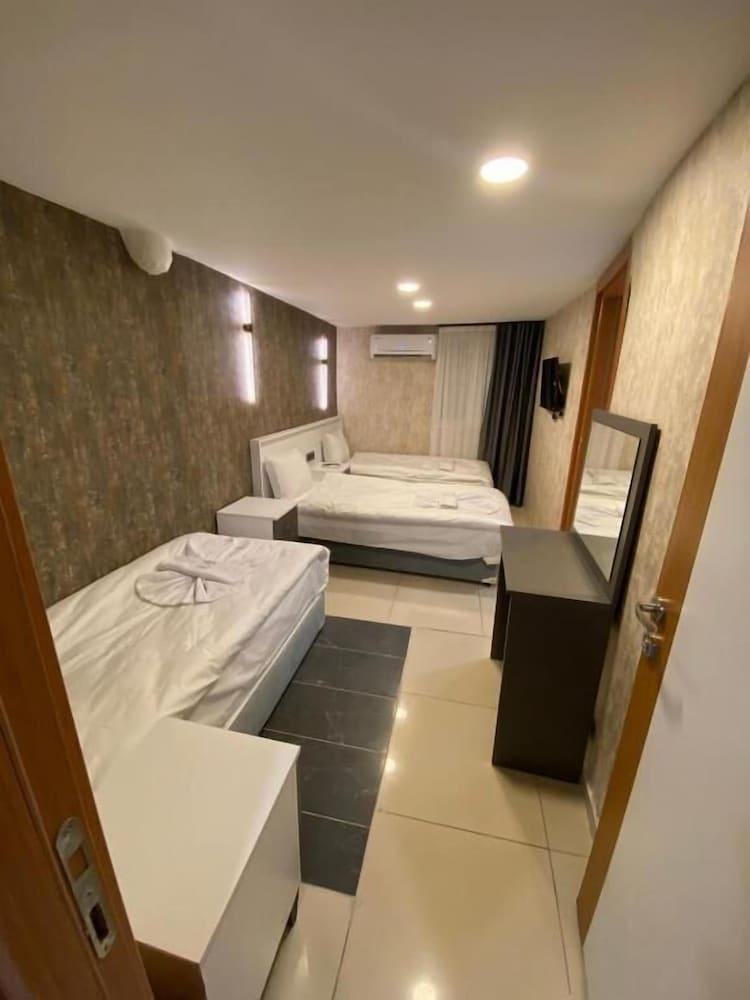 Royal Fsm Suites Room Type - Three-Bedroom Apartment - Basement Floor Royal Fsm Suites Room Type - Three-Bedroom Apartment - Basement Floor