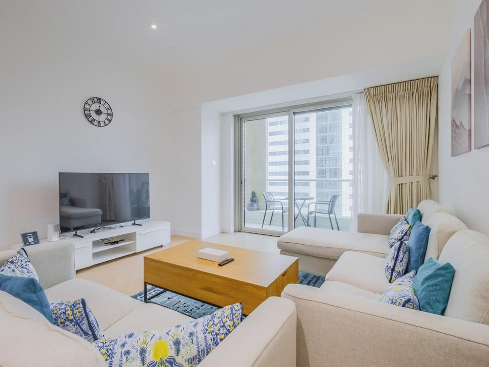 Marina Heights Residences - Dubai Marina