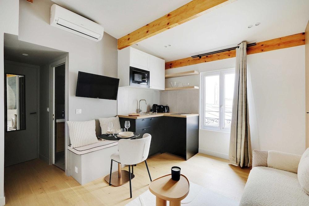 Cosy Studio With AC -2p- Sacra-coeur Montmartre - Tap to explore photos