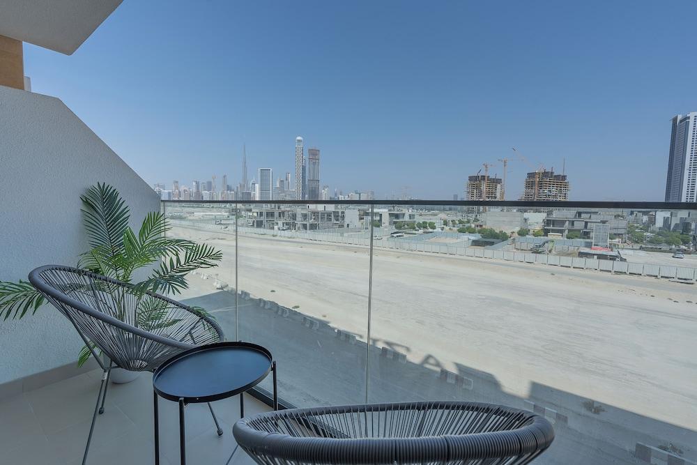 Nasma Holiday Homes - Azizi Riviera 6