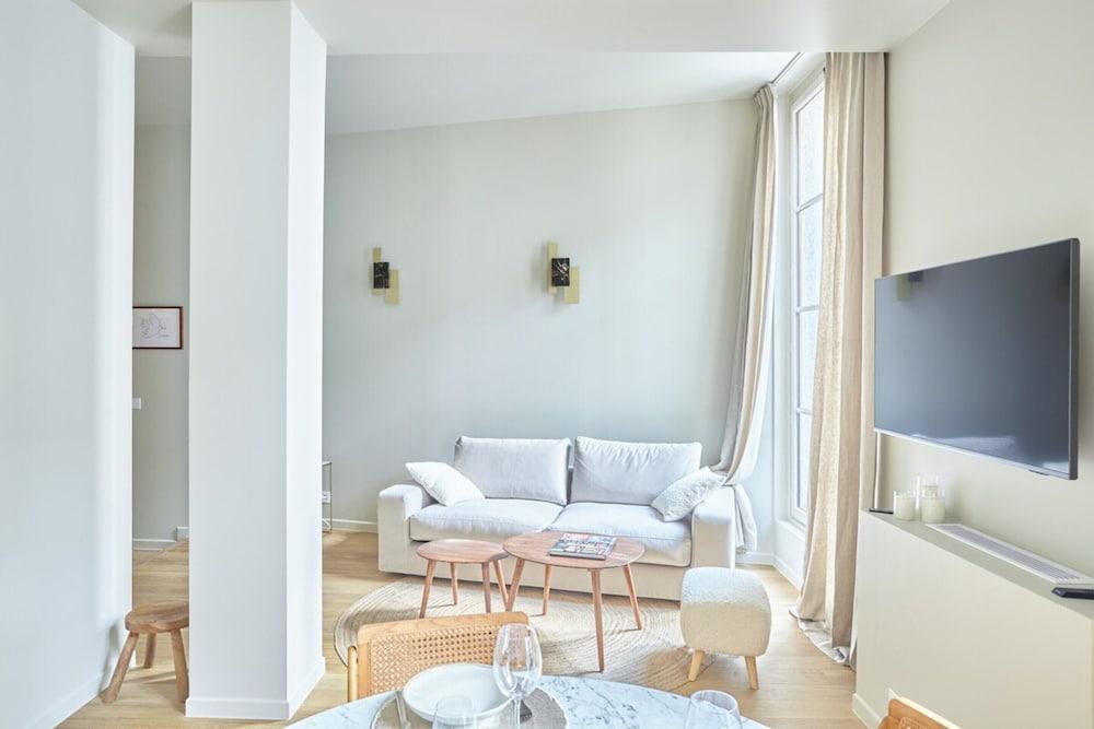 Sublim et new Apartment Place des Vosges - Tap to explore photos