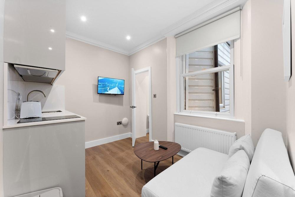 Grove Heights Notting Hill Room Type - Apartment 2 (1 Bedroom & Sofa Bed) Grove Heights Notting Hill Room Type - Apartment 2 (1 Bedroom & Sofa Bed)