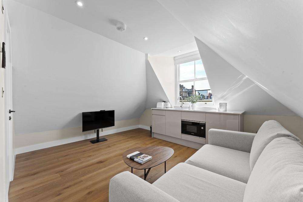 Grove Heights Notting Hill Room Type - Apartment 8 (1 Bedroom & Sofa Bed) Grove Heights Notting Hill Room Type - Apartment 8 (1 Bedroom & Sofa Bed)